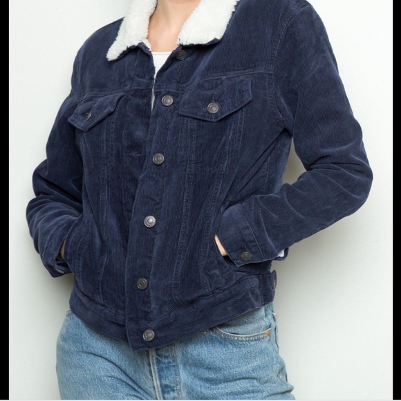 Brandy Melville Jackets & Blazers - Brandy Melville corduroy jacket